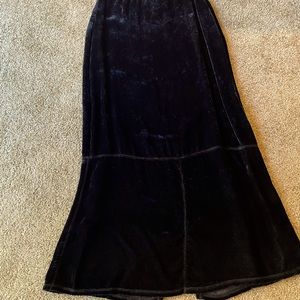 J. Jill black velvet skirt. Size 6.